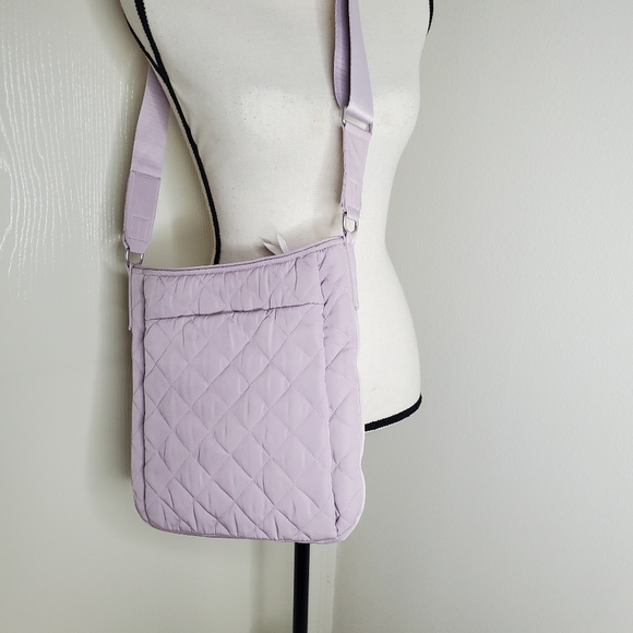 Vera Bradley Triple Zip Lavender Quilted Crossbody Hipster Bag - Picture 2 of 11